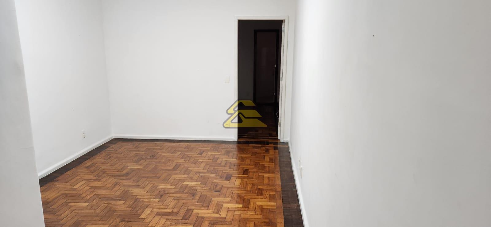 Apartamento à venda com 1 quarto, 42m² - Foto 18