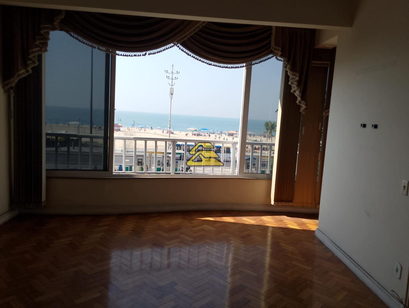 Apartamento à venda com 3 quartos, 230m² - Foto 1