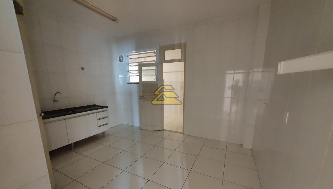 Apartamento à venda com 3 quartos, 150m² - Foto 14