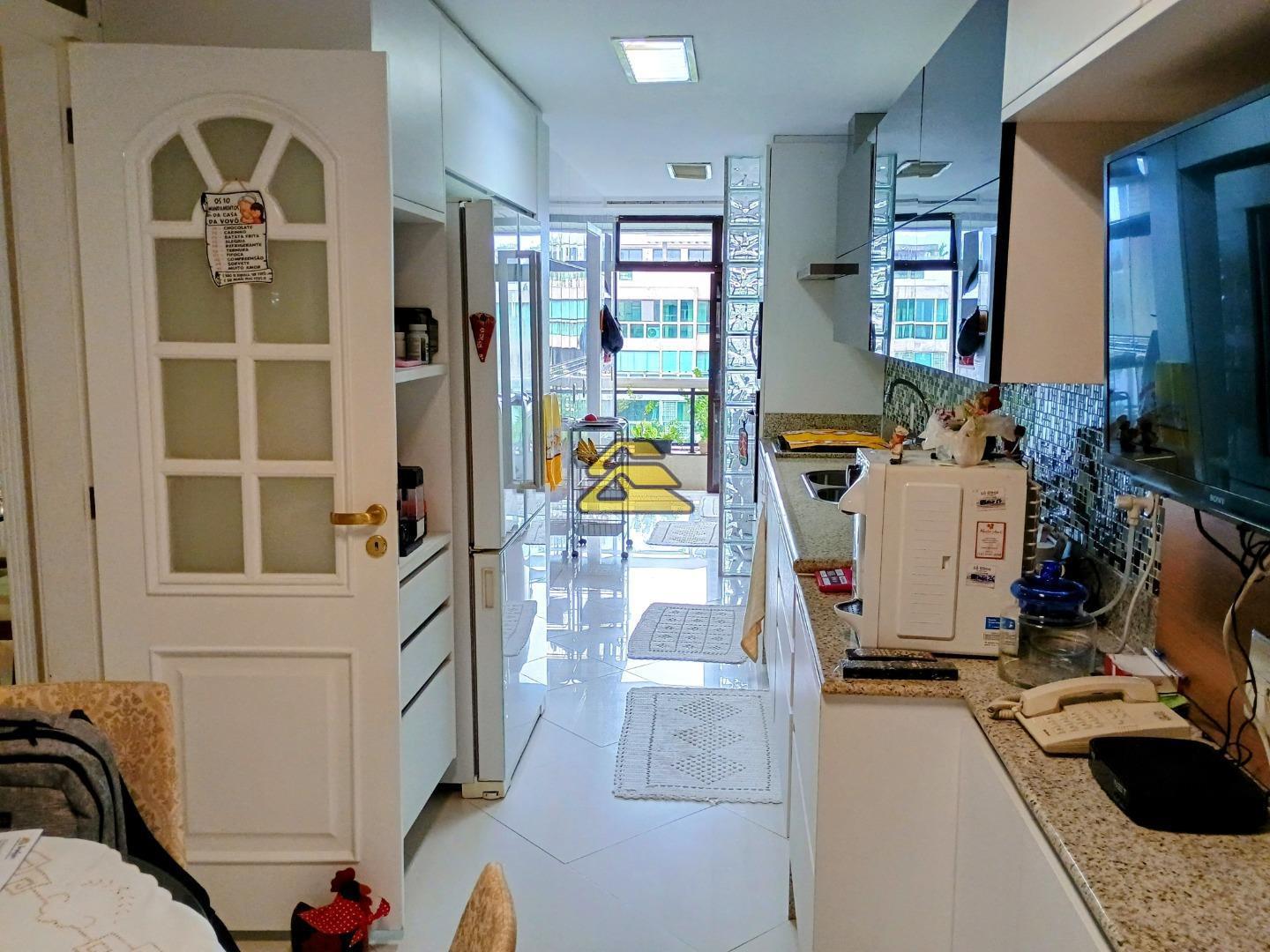 Cobertura à venda com 4 quartos, 417m² - Foto 32