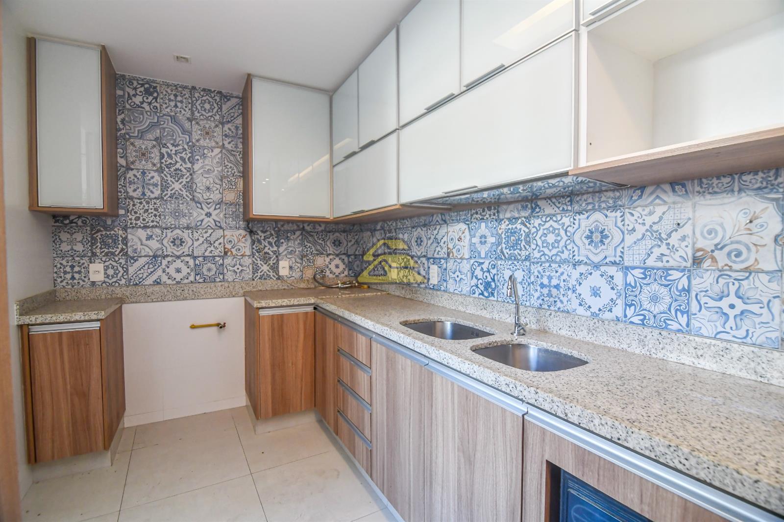 Apartamento à venda com 4 quartos, 226m² - Foto 27