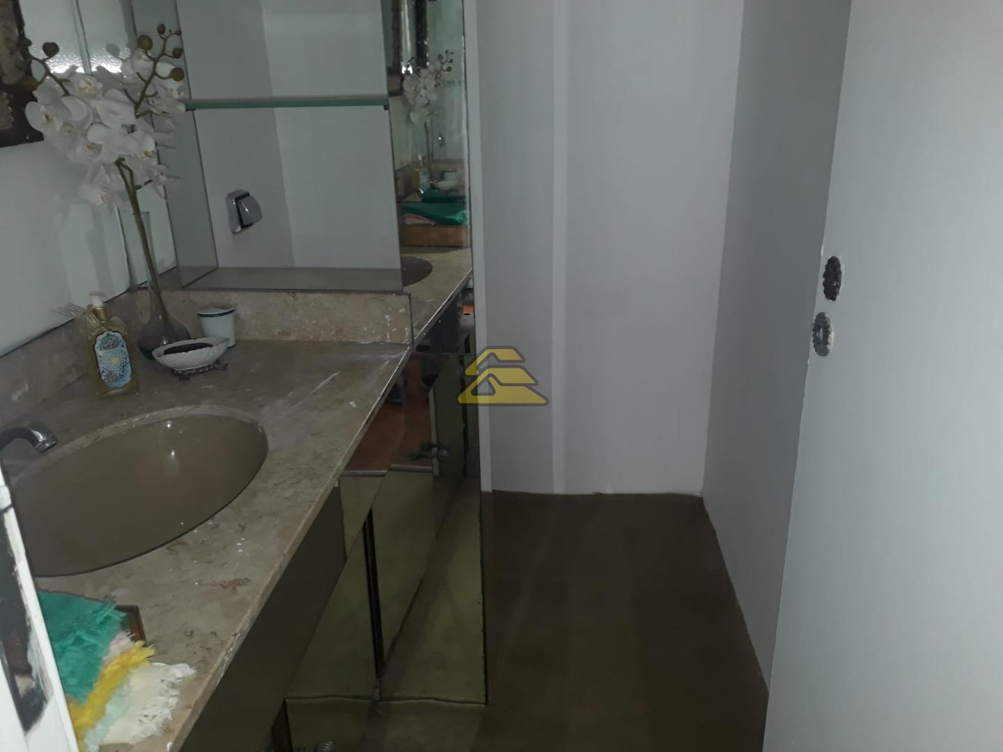 Apartamento à venda com 3 quartos, 330m² - Foto 17