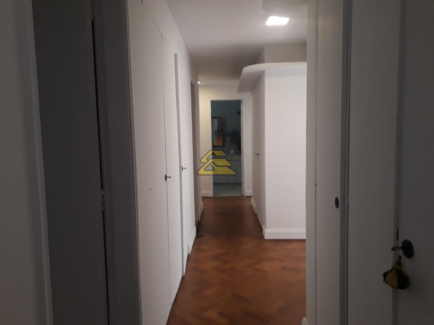 Apartamento à venda com 3 quartos, 330m² - Foto 8