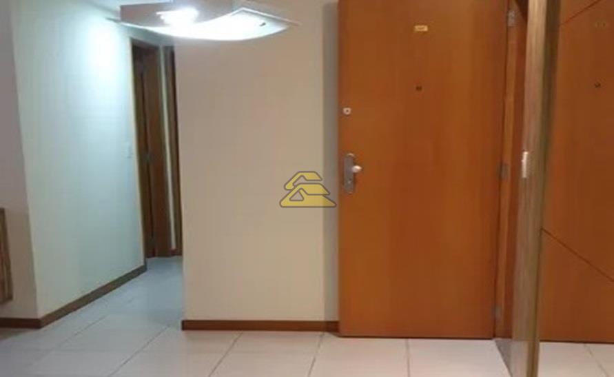 Apartamento à venda com 2 quartos, 76m² - Foto 11