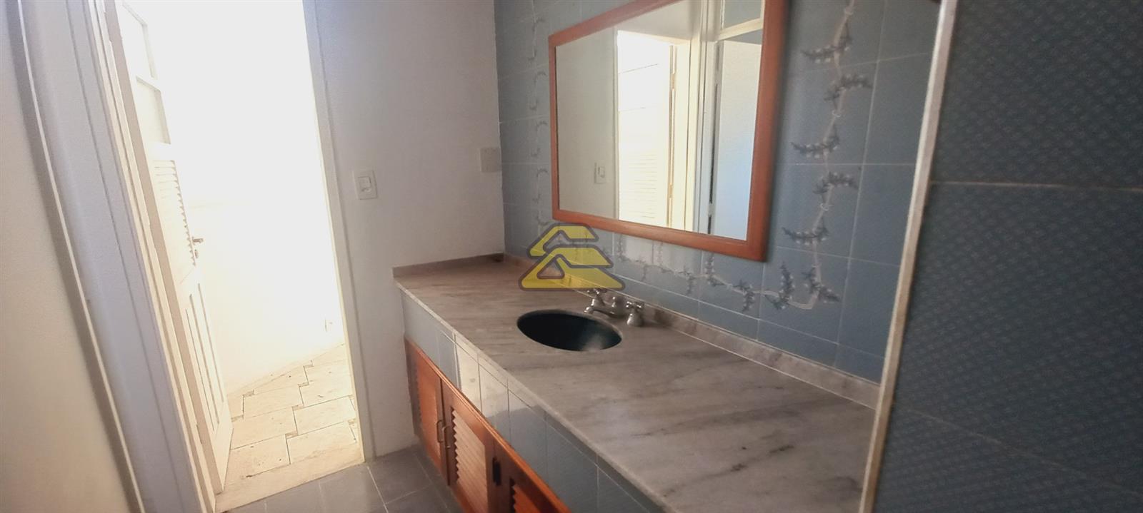 Cobertura à venda com 3 quartos, 300m² - Foto 18