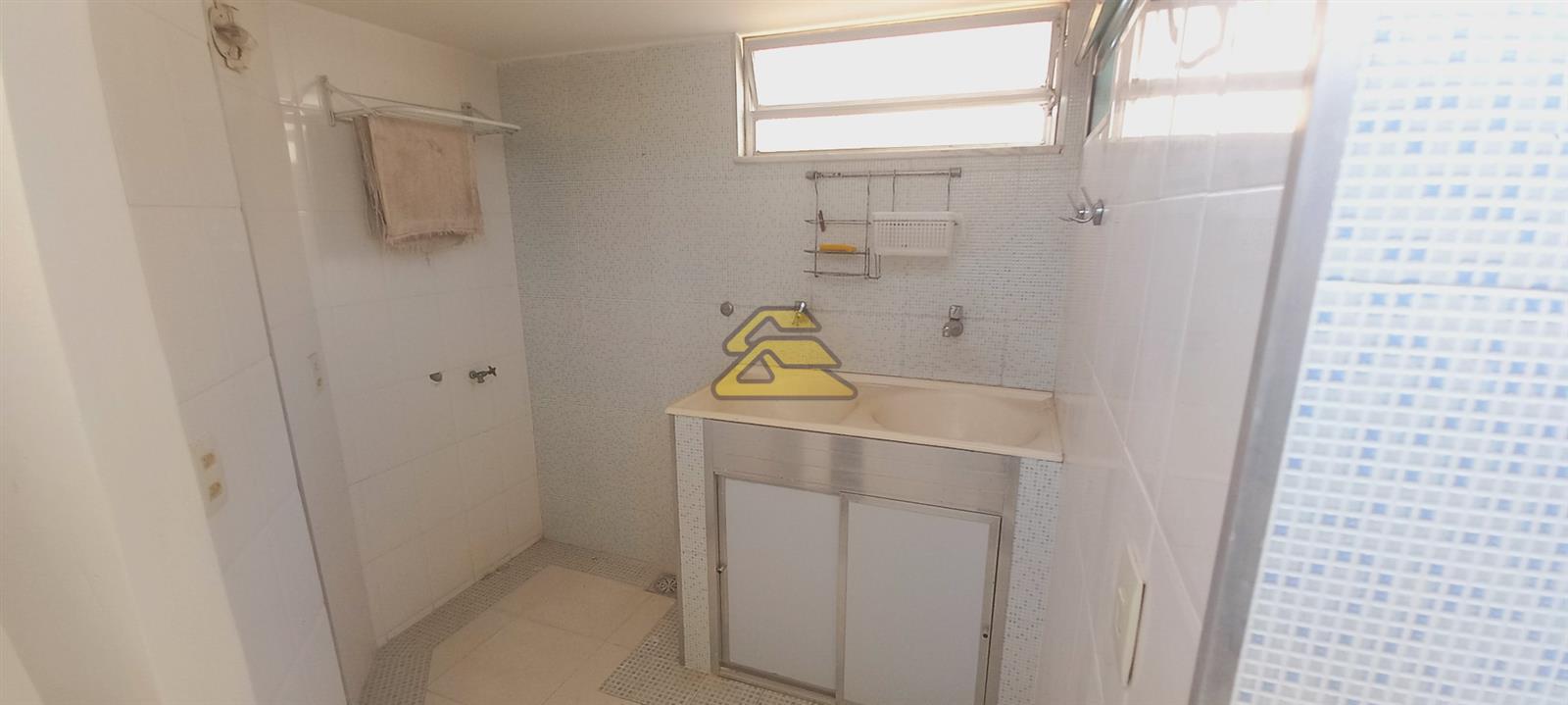 Cobertura à venda com 3 quartos, 300m² - Foto 22