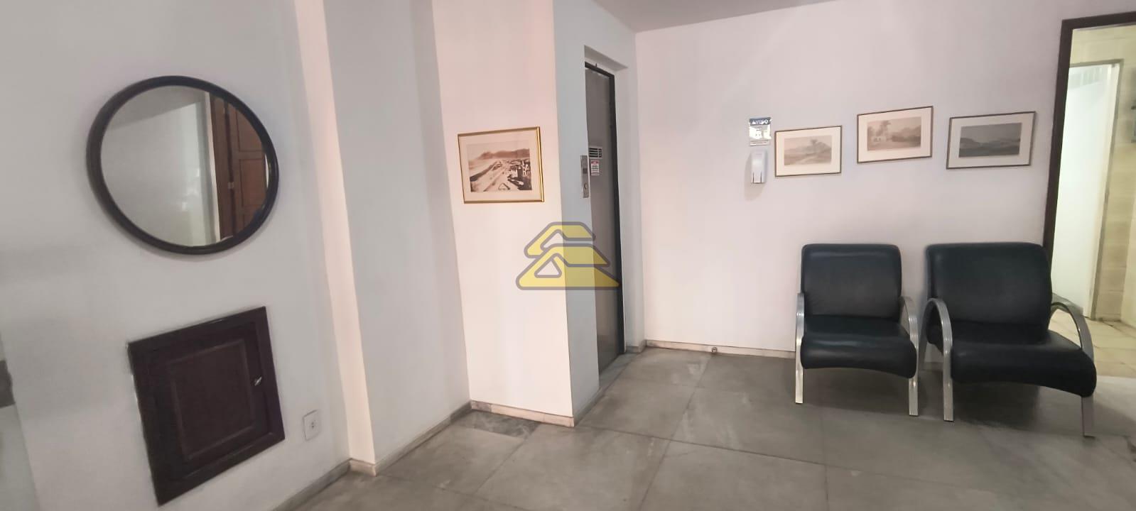 Apartamento à venda com 2 quartos, 65m² - Foto 2