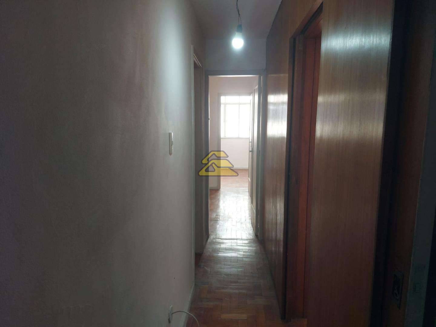 Apartamento à venda com 3 quartos, 113m² - Foto 2