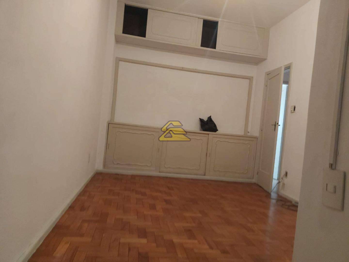 Apartamento à venda com 3 quartos, 113m² - Foto 13