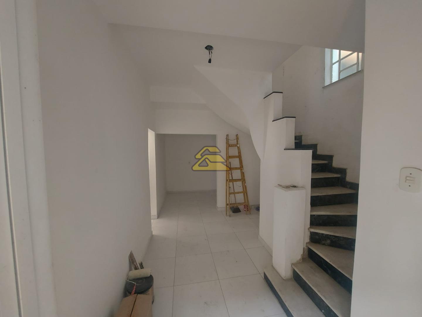 Casa à venda com 7 quartos, 259m² - Foto 24