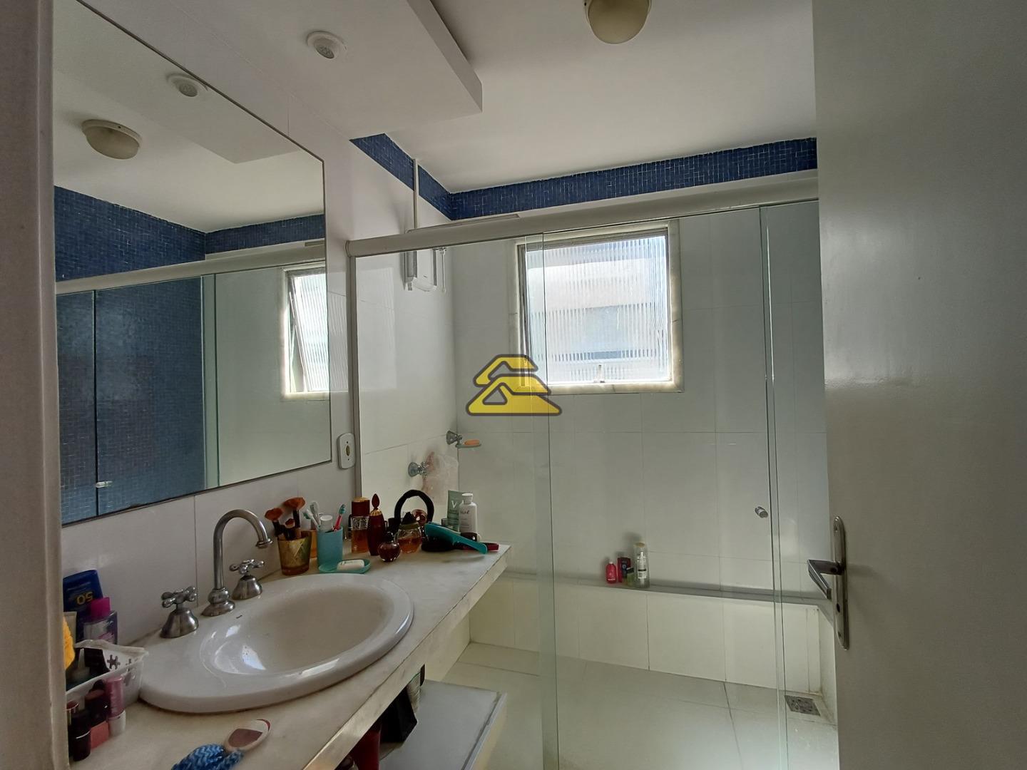 Apartamento à venda com 4 quartos, 148m² - Foto 17