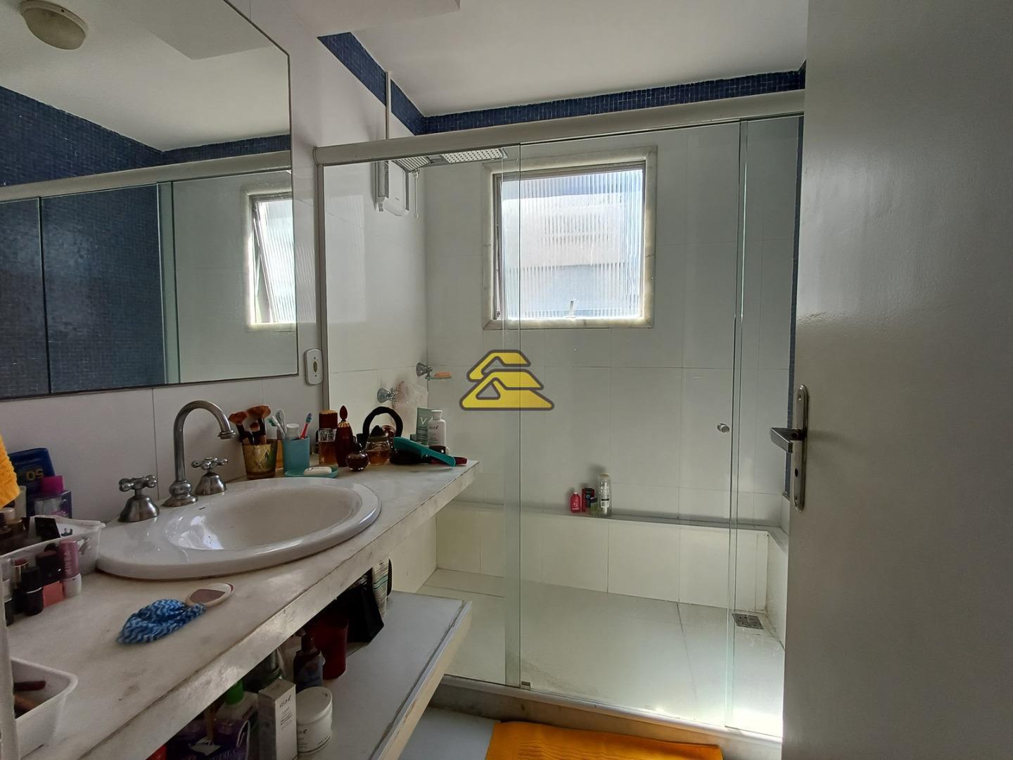 Apartamento à venda com 4 quartos, 148m² - Foto 18