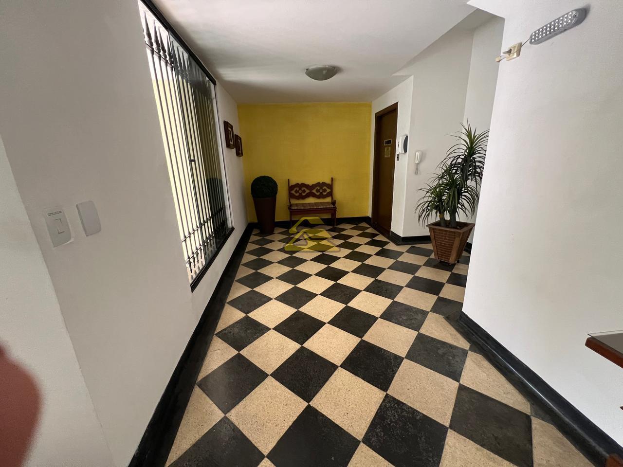 Apartamento à venda com 3 quartos, 100m² - Foto 4