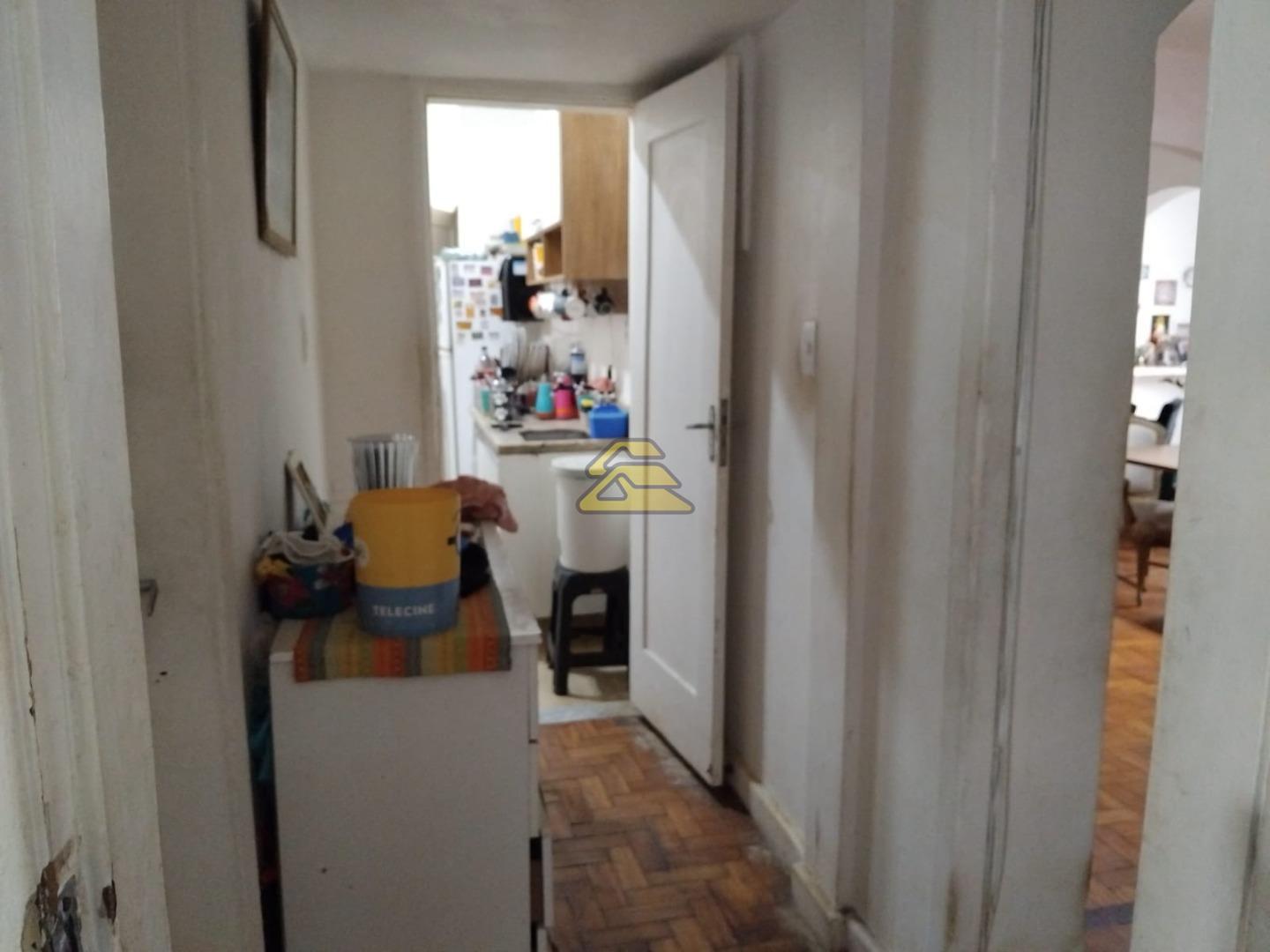 Apartamento à venda com 3 quartos, 140m² - Foto 21