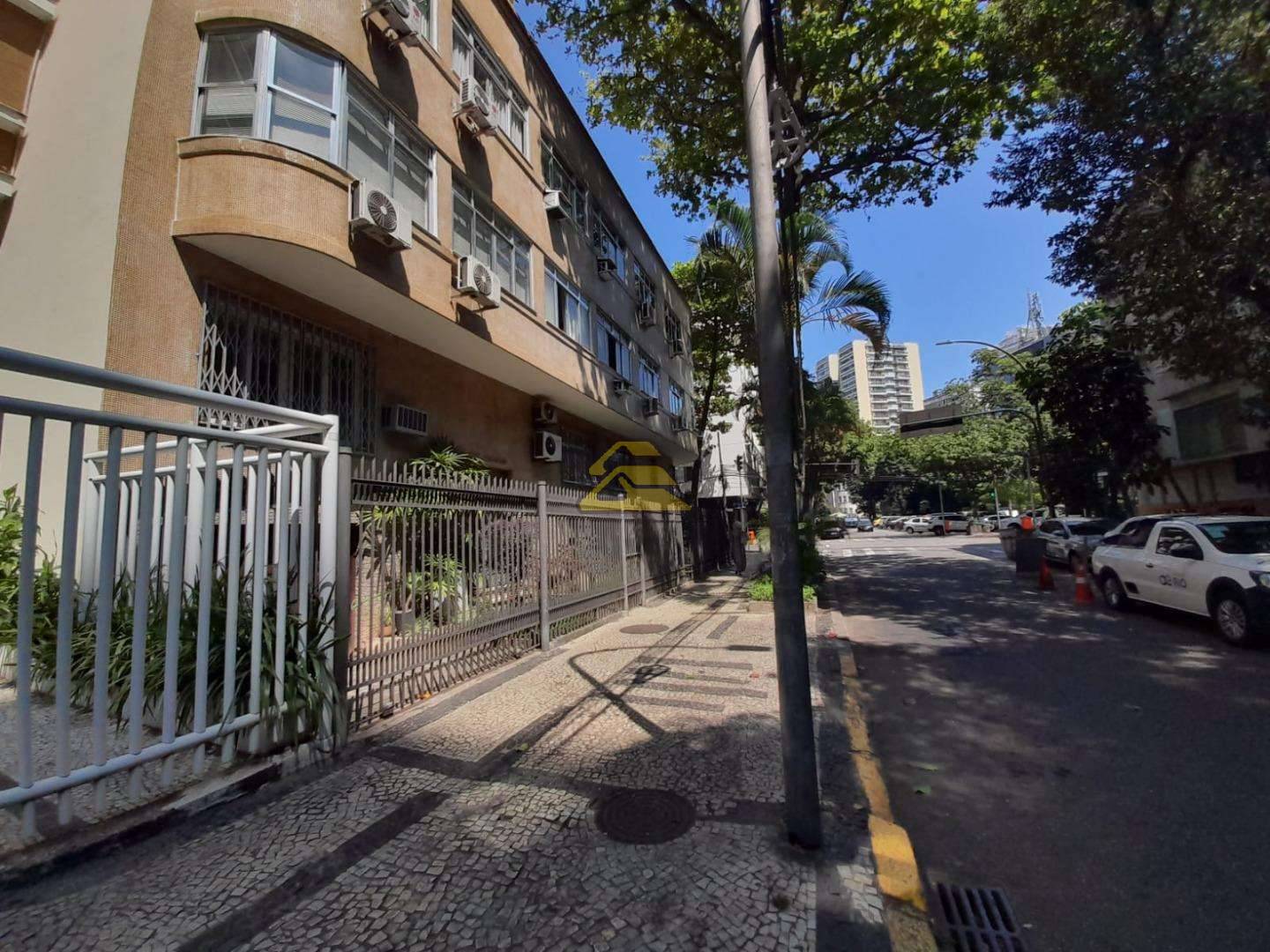 Apartamento à venda com 2 quartos, 68m² - Foto 21