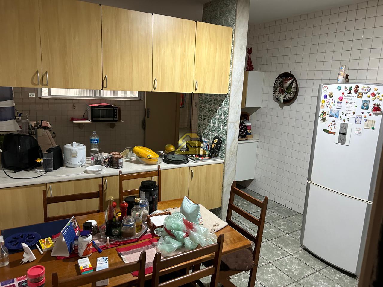 Apartamento à venda com 4 quartos, 330m² - Foto 16