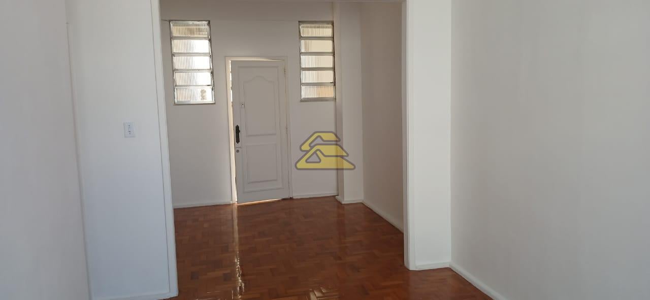 Apartamento à venda com 2 quartos, 77m² - Foto 1