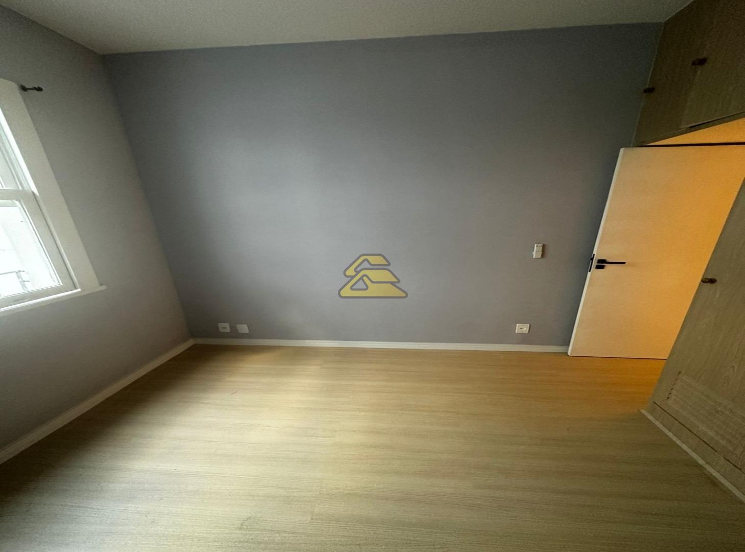 Apartamento à venda com 2 quartos, 70m² - Foto 11