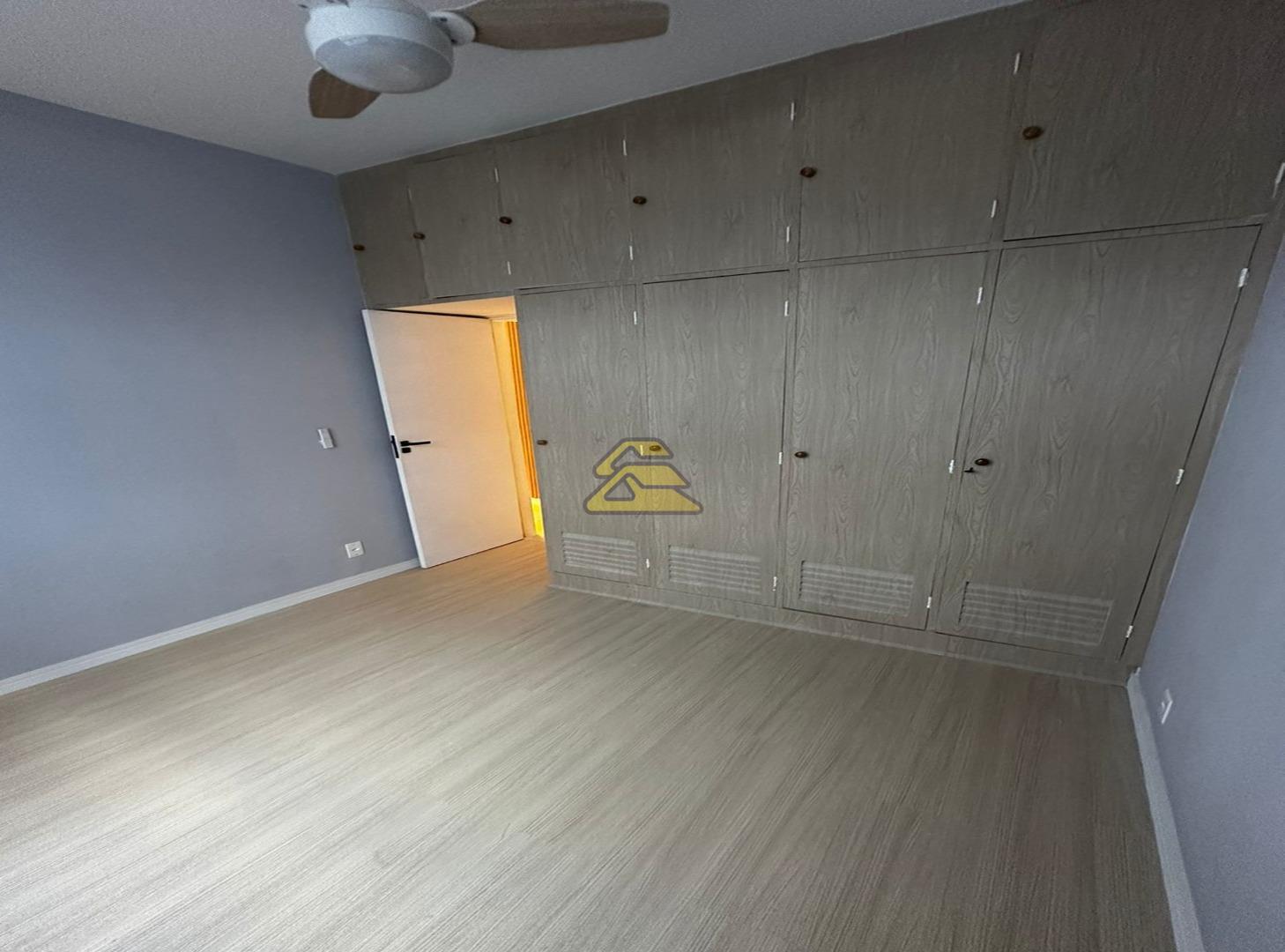 Apartamento à venda com 2 quartos, 70m² - Foto 14