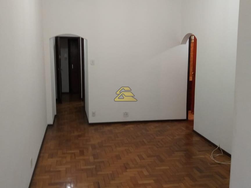 Apartamento à venda com 2 quartos, 71m² - Foto 1