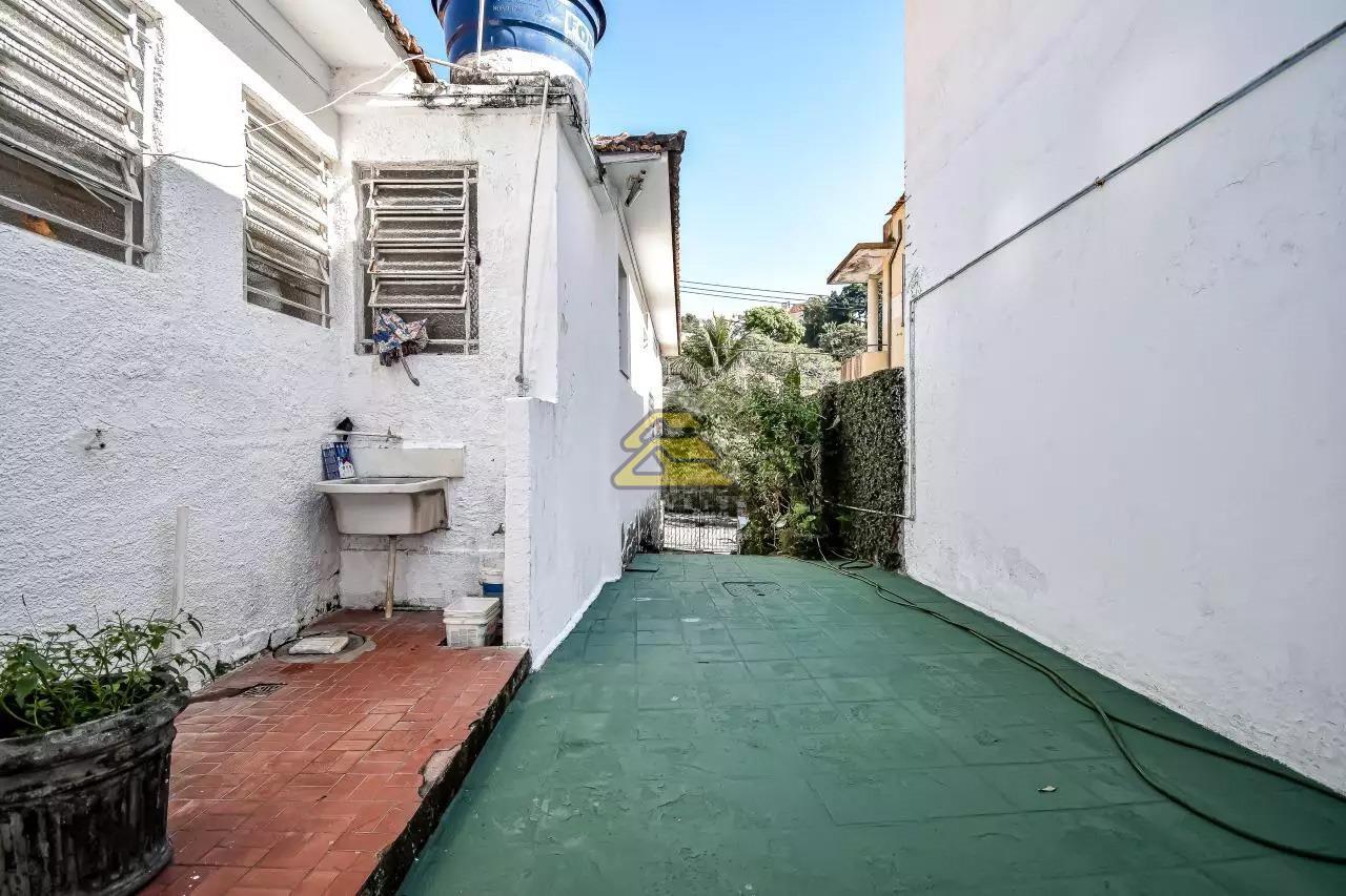 Casa à venda com 4 quartos, 400m² - Foto 27