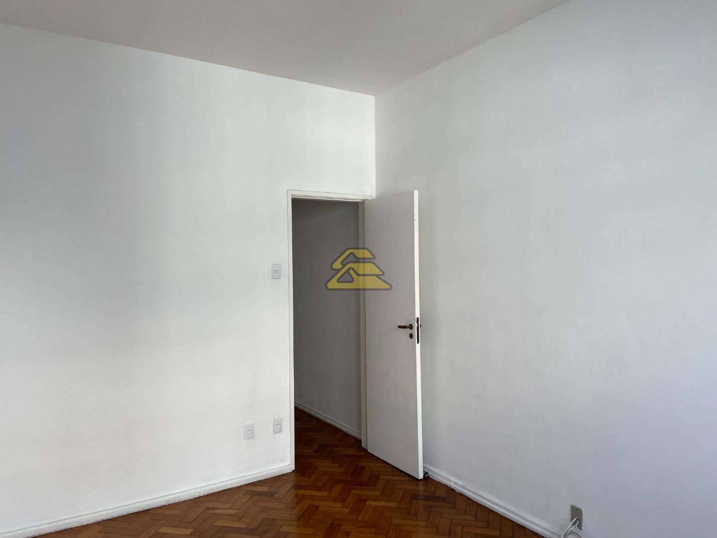 Apartamento à venda com 2 quartos, 50m² - Foto 13