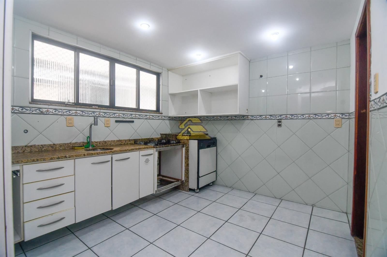 Apartamento à venda com 5 quartos, 230m² - Foto 20