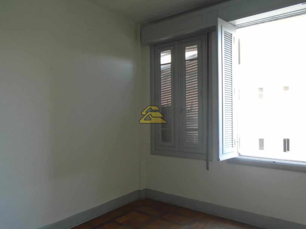 Apartamento para alugar com 2 quartos, 81m² - Foto 4