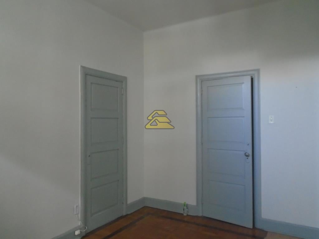 Apartamento para alugar com 2 quartos, 81m² - Foto 7