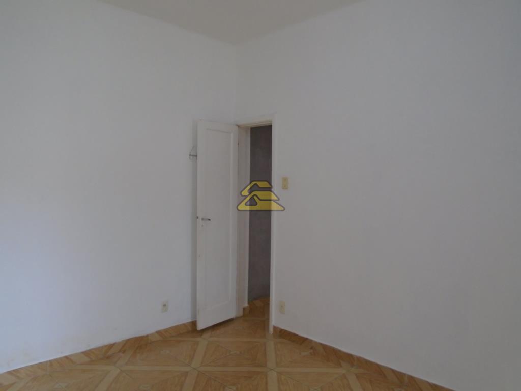 Apartamento para alugar com 1 quarto, 55m² - Foto 15