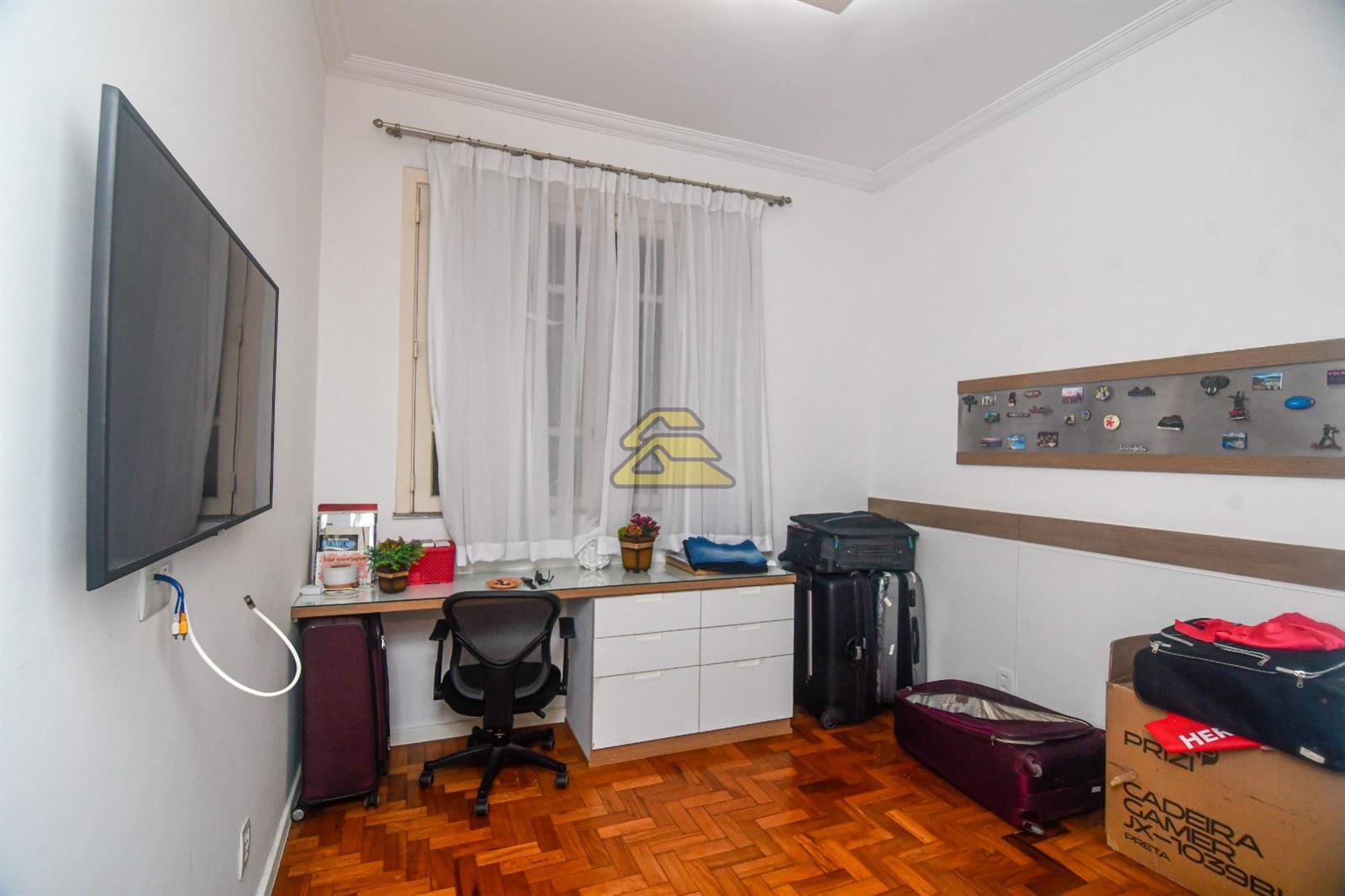 Apartamento à venda com 3 quartos, 144m² - Foto 12