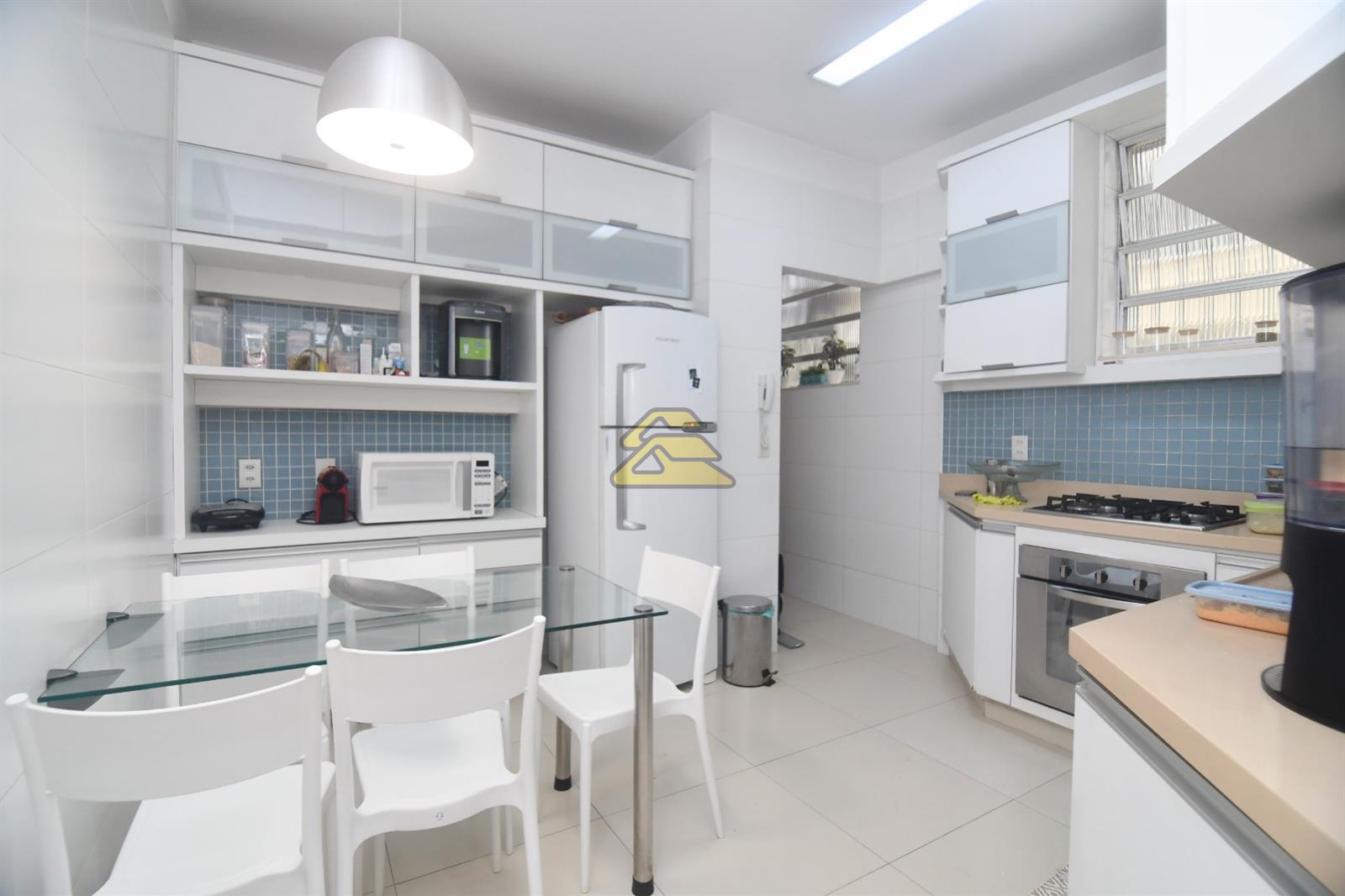 Apartamento à venda com 3 quartos, 144m² - Foto 25