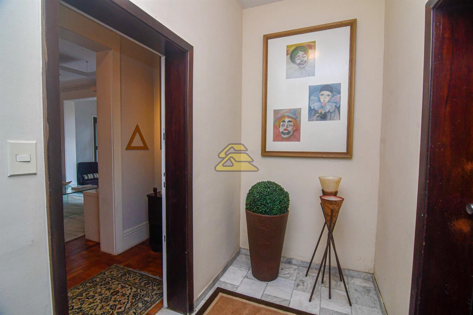 Apartamento à venda com 3 quartos, 144m² - Foto 35