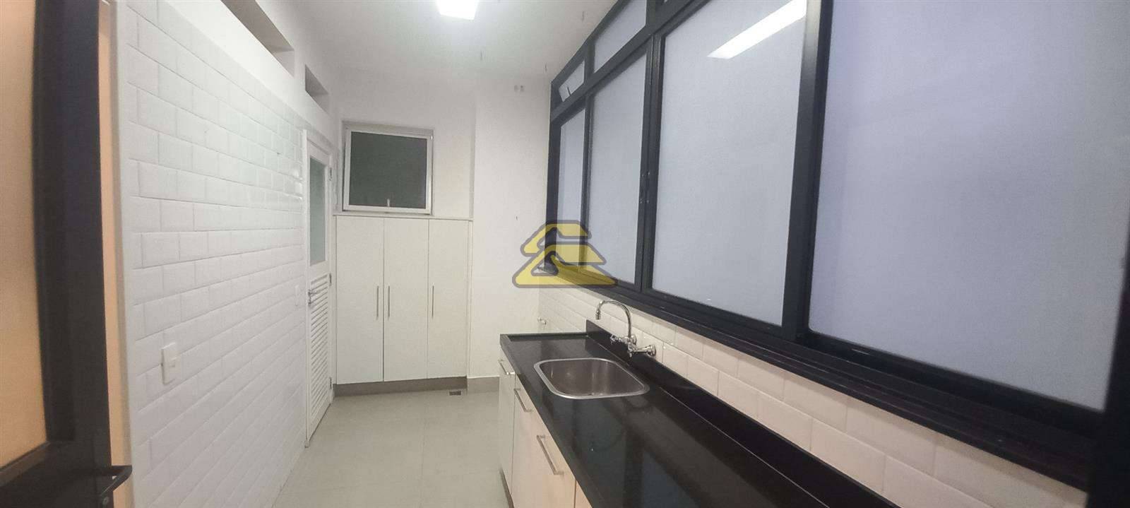 Apartamento para alugar com 3 quartos, 300m² - Foto 26