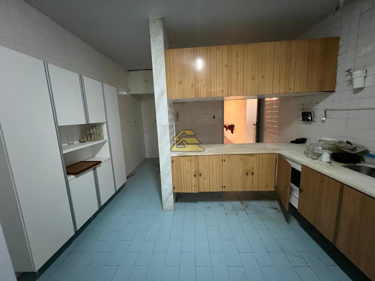 Apartamento à venda com 4 quartos, 330m² - Foto 18