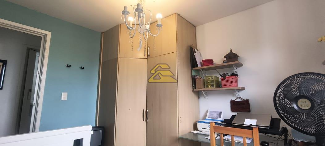 Apartamento à venda com 2 quartos, 64m² - Foto 24