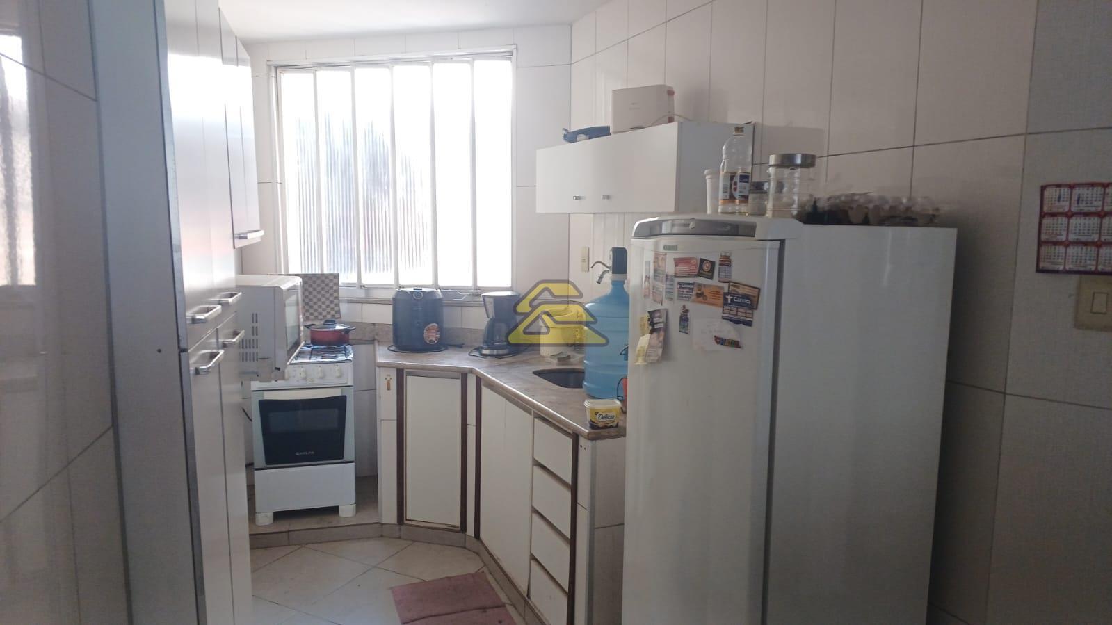 Apartamento à venda com 2 quartos, 63m² - Foto 15