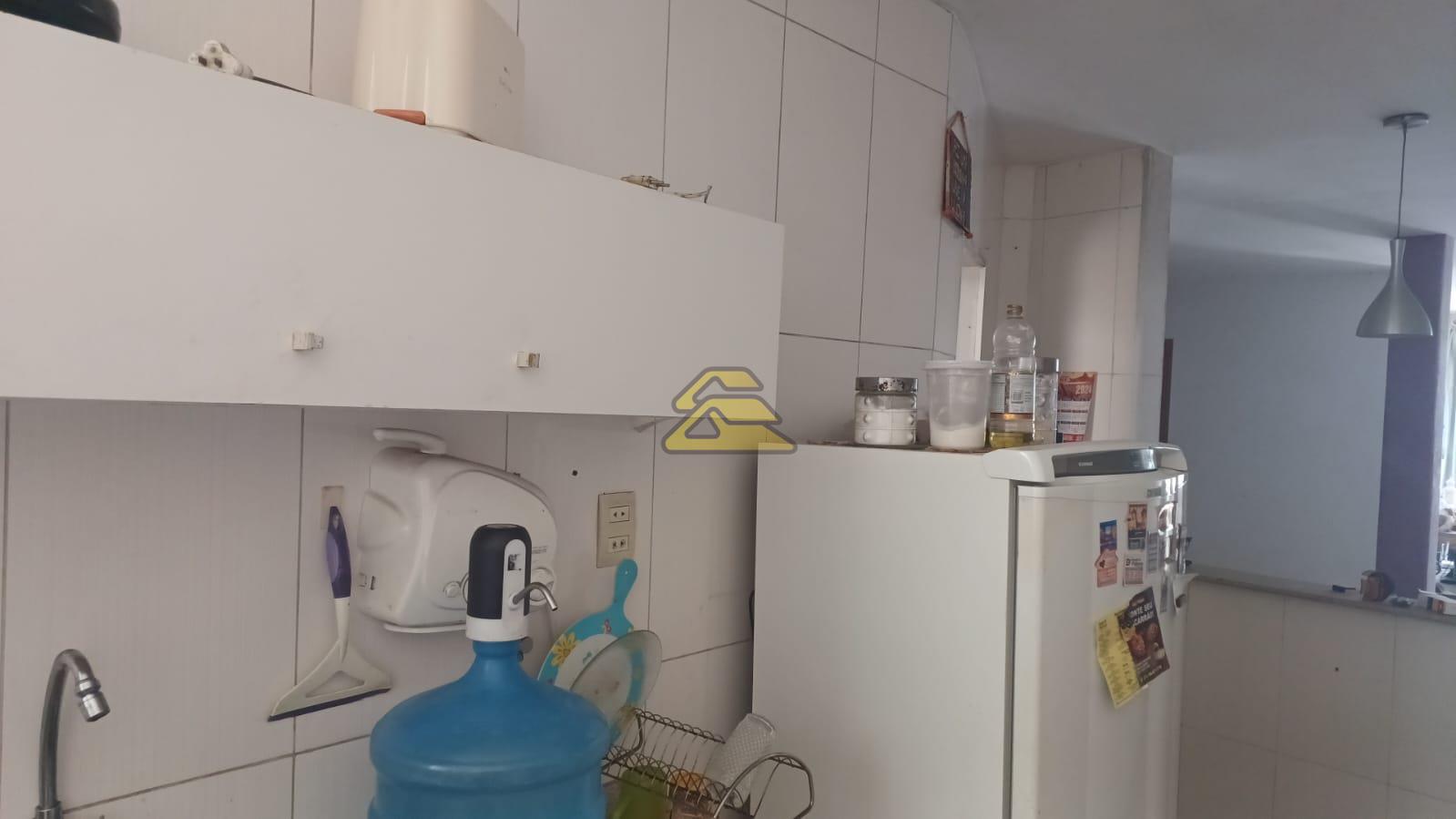 Apartamento à venda com 2 quartos, 63m² - Foto 18