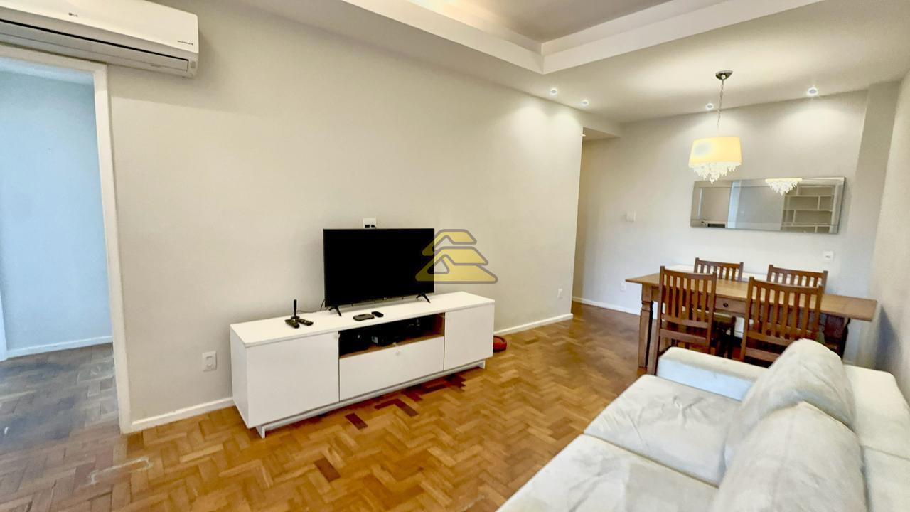 Apartamento à venda com 2 quartos, 69m² - Foto 2