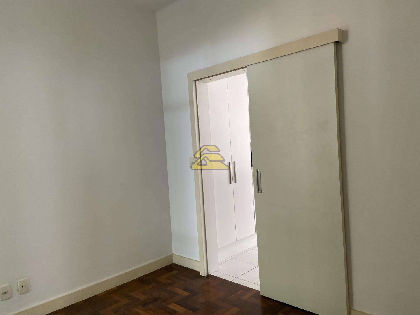 Apartamento à venda com 1 quarto, 40m² - Foto 4