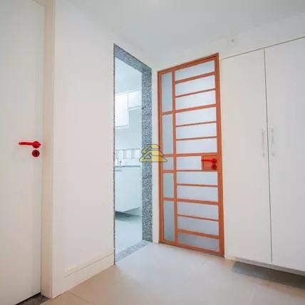 Apartamento à venda com 2 quartos, 75m² - Foto 11