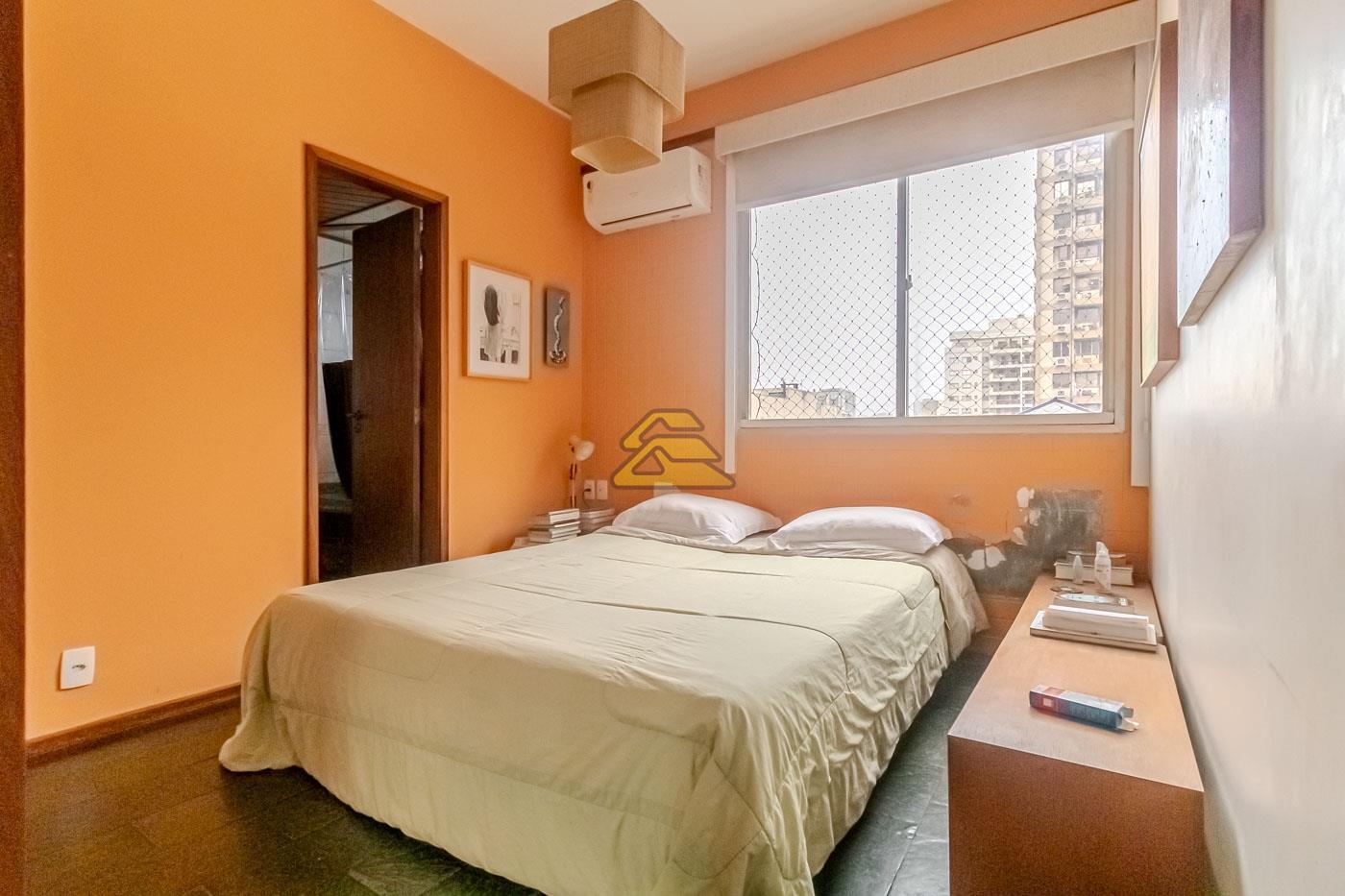 Apartamento à venda com 3 quartos, 137m² - Foto 11