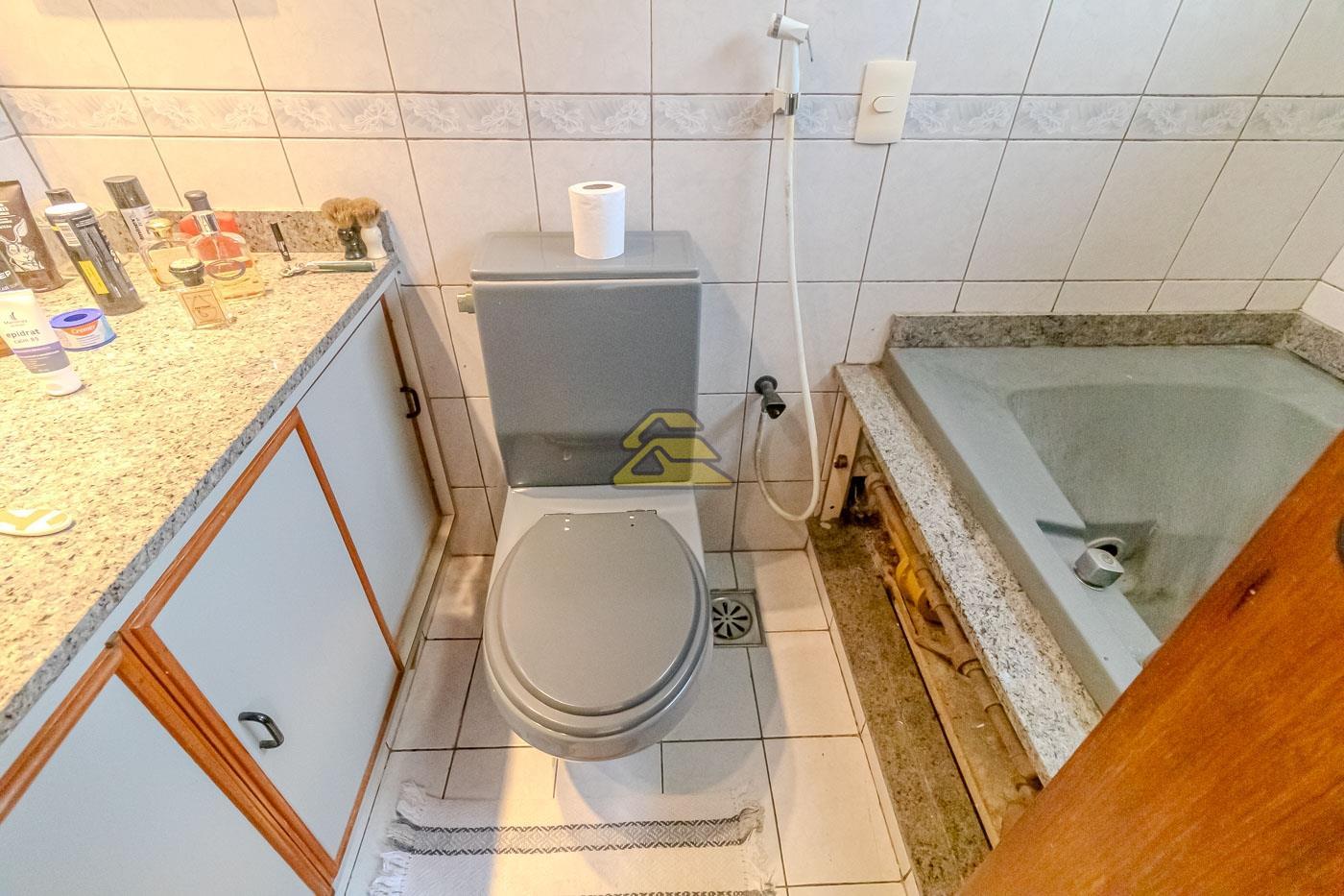 Apartamento à venda com 3 quartos, 137m² - Foto 26