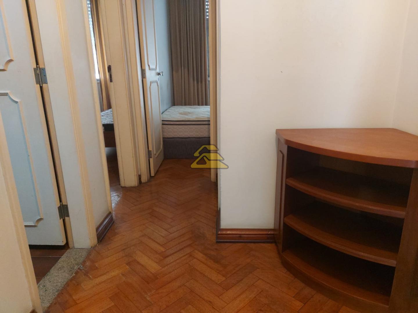 Apartamento à venda com 3 quartos, 181m² - Foto 12