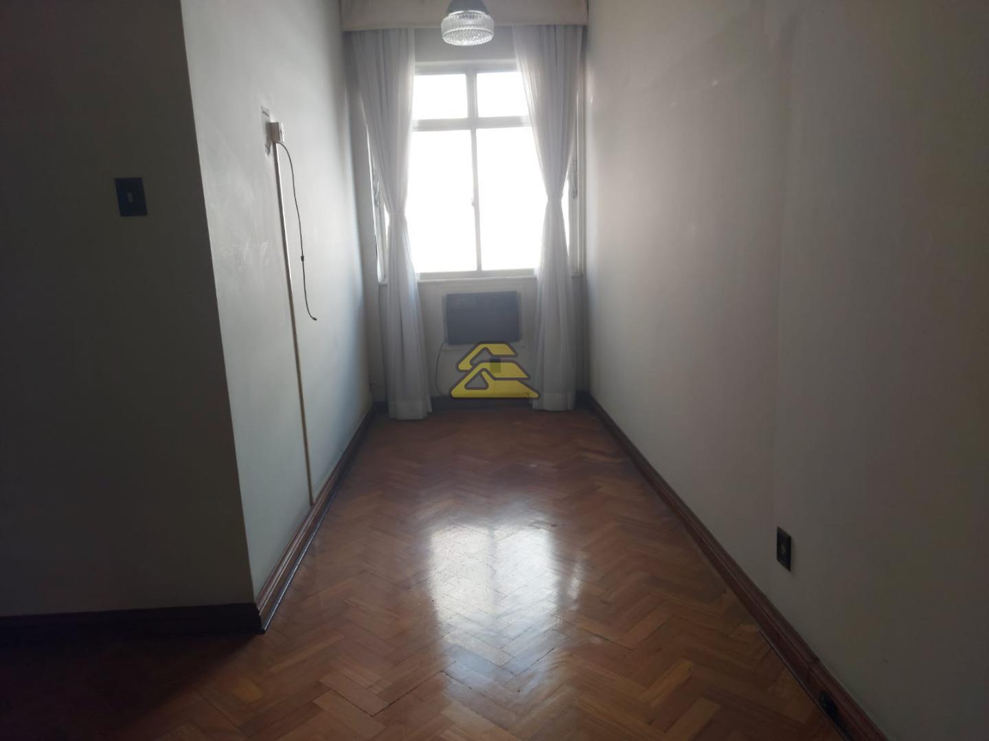 Apartamento à venda com 3 quartos, 181m² - Foto 9