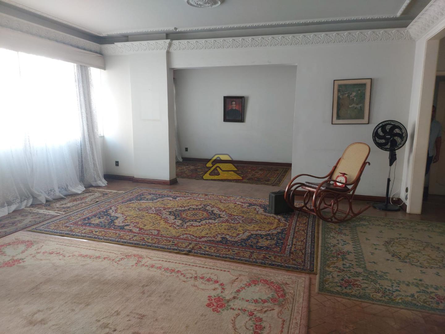 Apartamento à venda com 3 quartos, 181m² - Foto 4