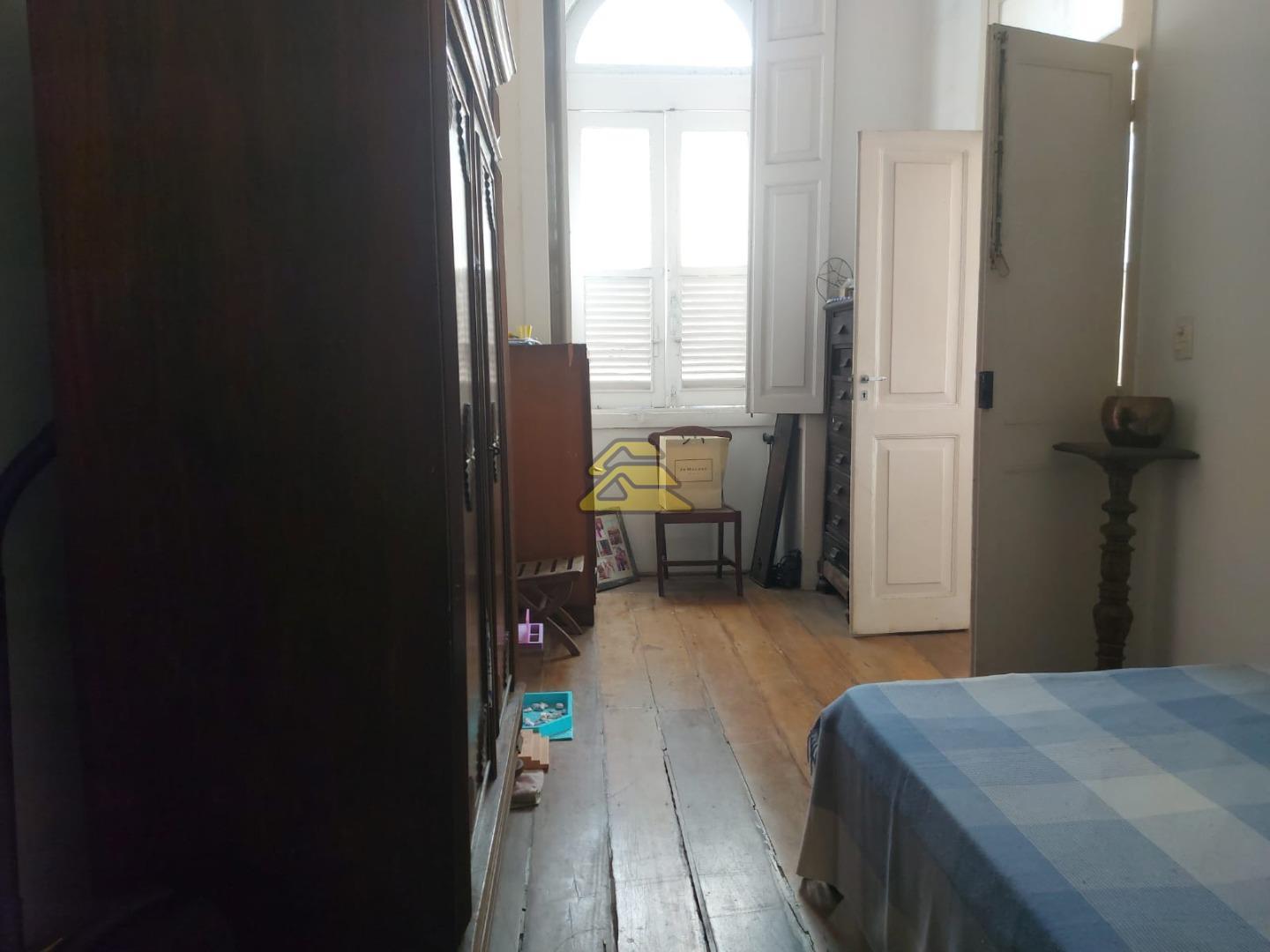 Casa à venda com 3 quartos, 278m² - Foto 18