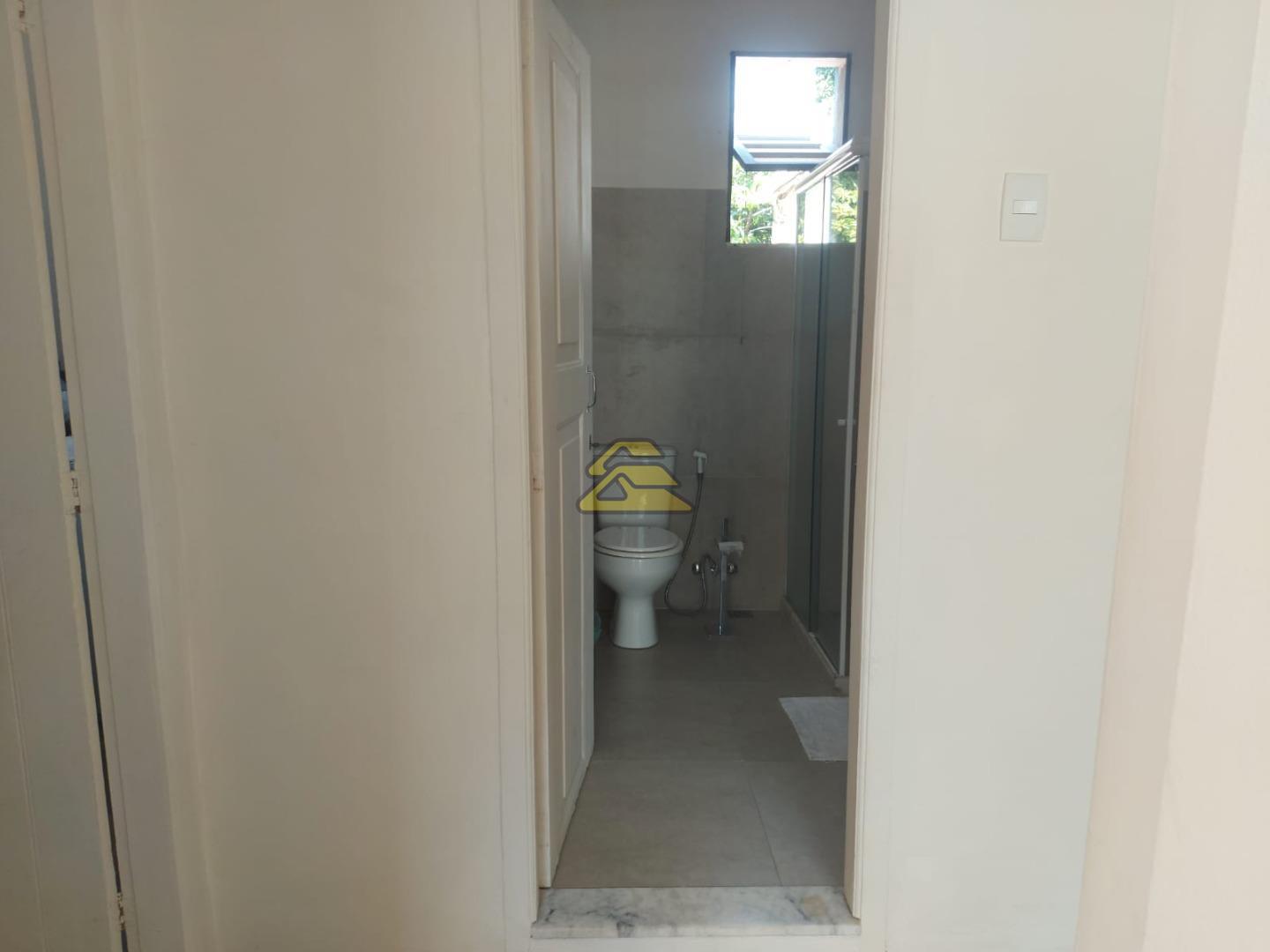 Casa à venda com 3 quartos, 278m² - Foto 30