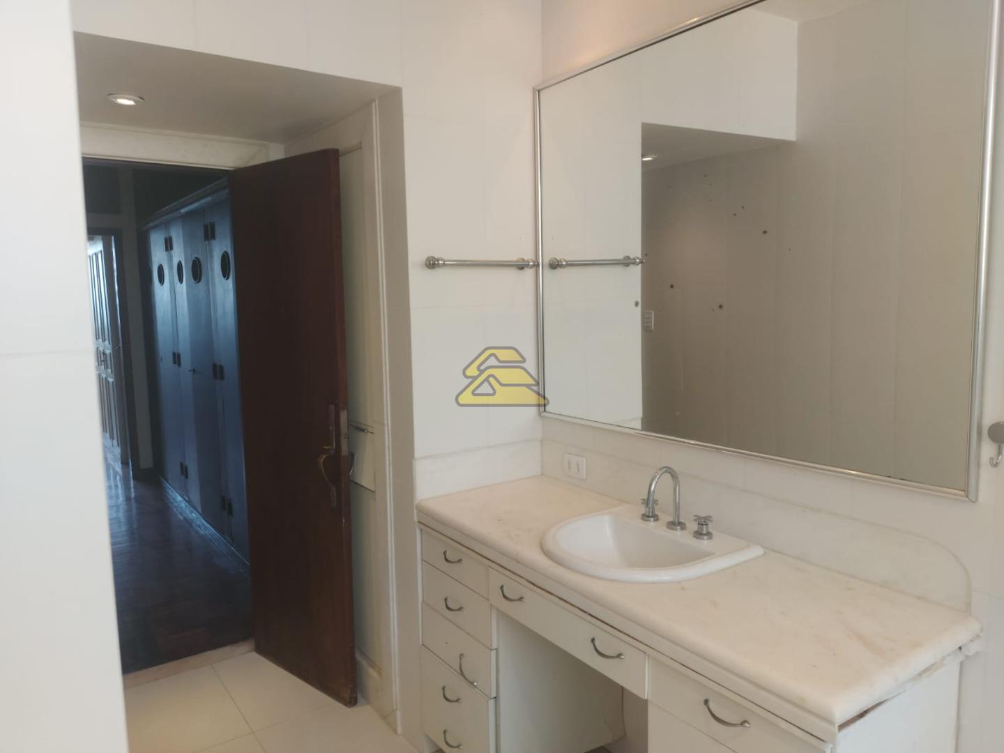 Apartamento para alugar com 3 quartos, 203m² - Foto 25