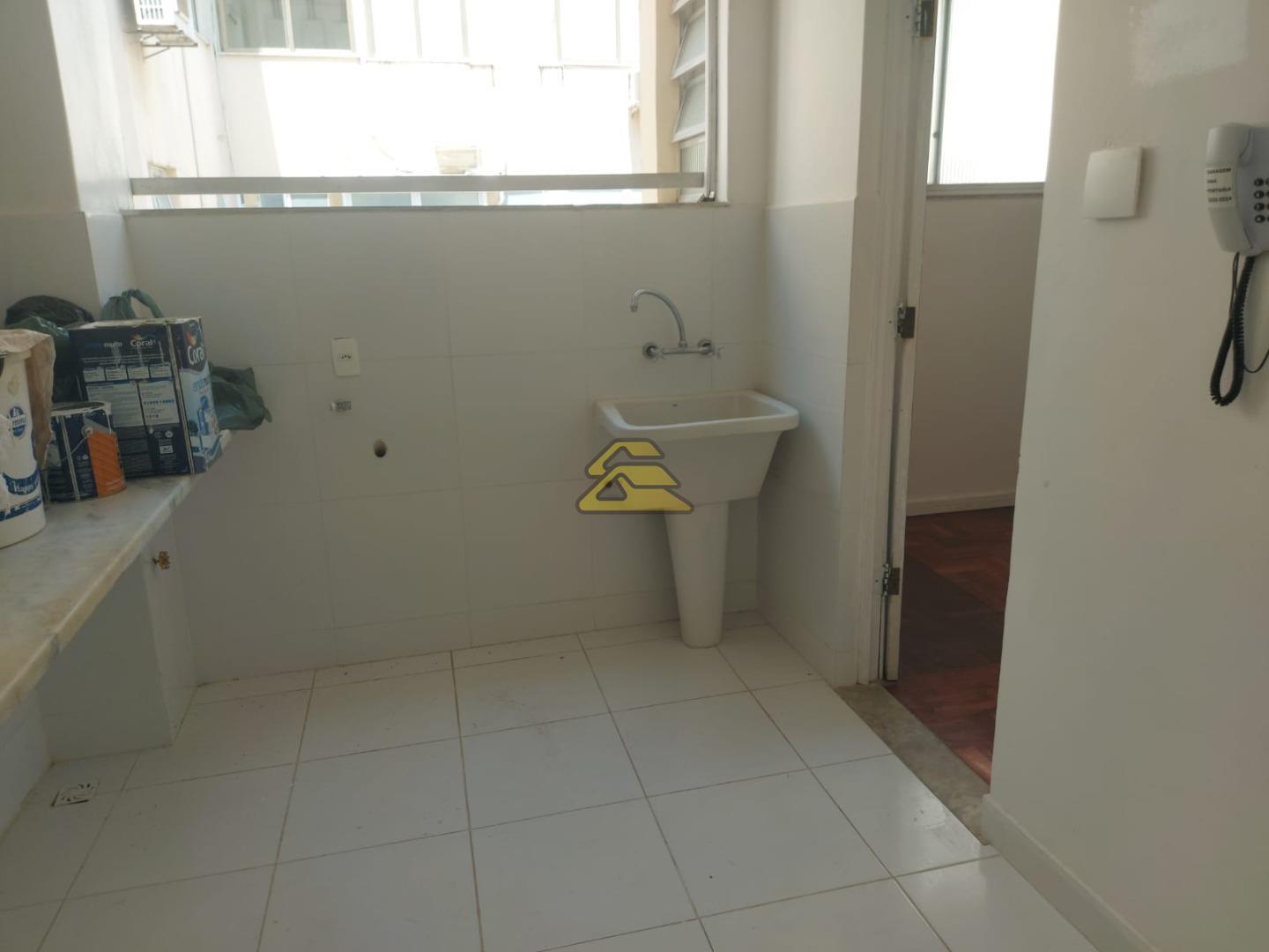 Apartamento para alugar com 3 quartos, 203m² - Foto 24